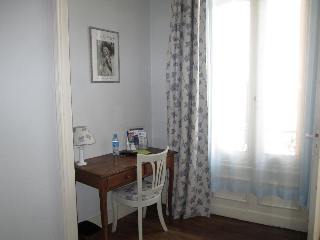 Hotel Arlequin Troyes Kamer foto