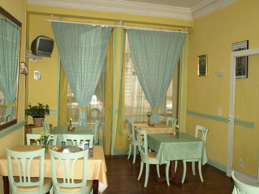 Hotel Arlequin Troyes Buitenkant foto