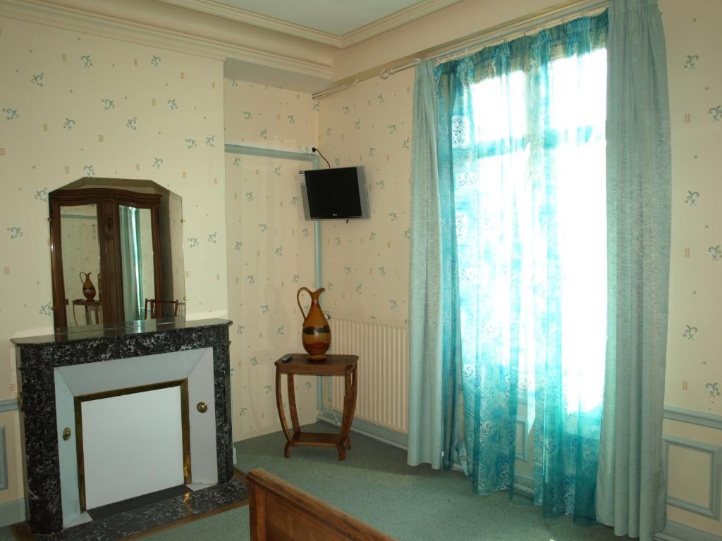 Hotel Arlequin Troyes Buitenkant foto